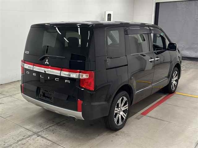 MITSUBISHI DELICA D5 2022