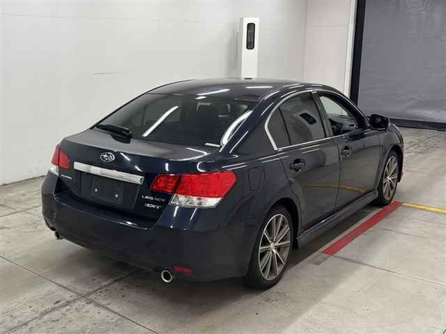 SUBARU LEGACY B4 2013