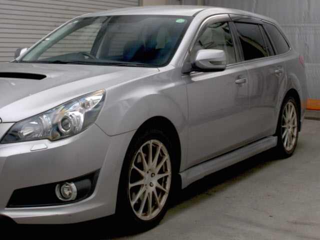 SUBARU LEGACY 2010