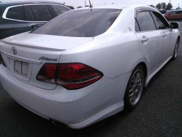 TOYOTA CROWN 2009