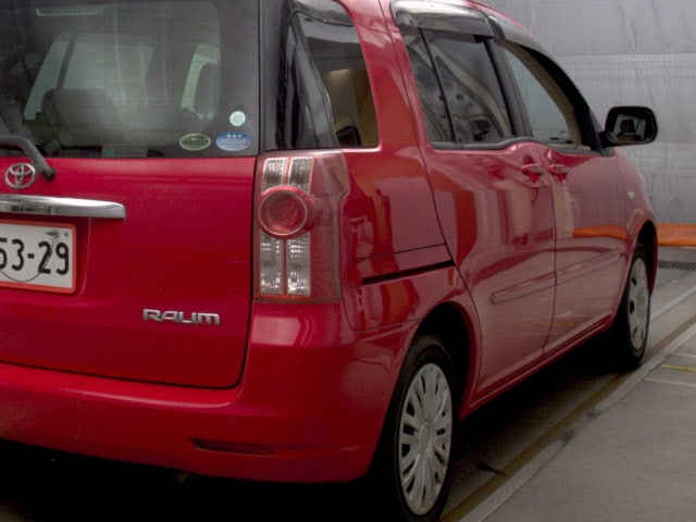 TOYOTA RAUM 2008