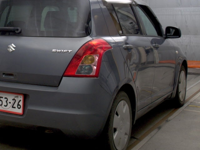 SUZUKI SWIFT 2010