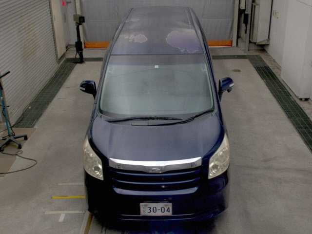 TOYOTA NOAH 2008