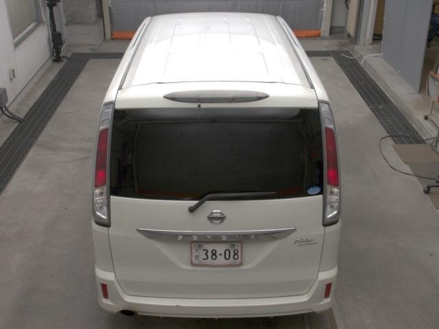 NISSAN SERENA 2011
