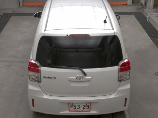 TOYOTA SPADE 2013