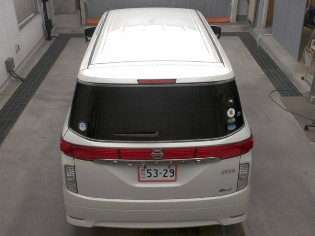 NISSAN ELGRAND 2012
