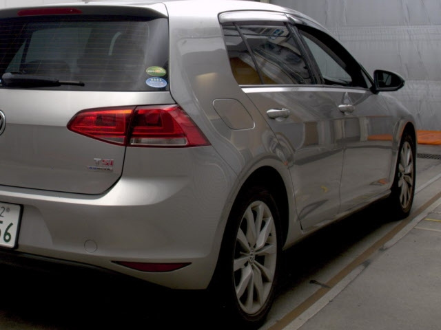 VOLKSWAGEN GOLF 2013