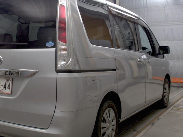 NISSAN SERENA 2012