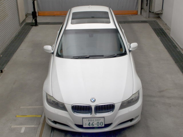 BMW 3 SERIES 2010