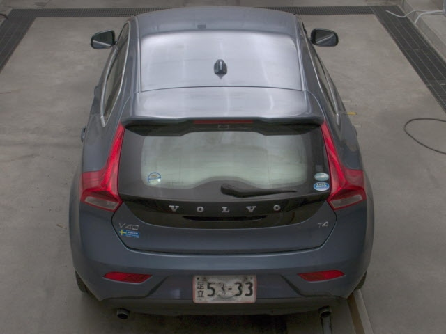 VOLVO V40 2014