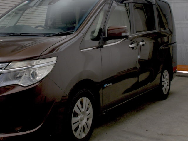 NISSAN SERENA 2015