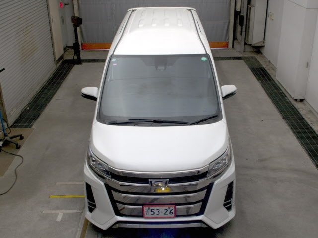 TOYOTA NOAH 2019