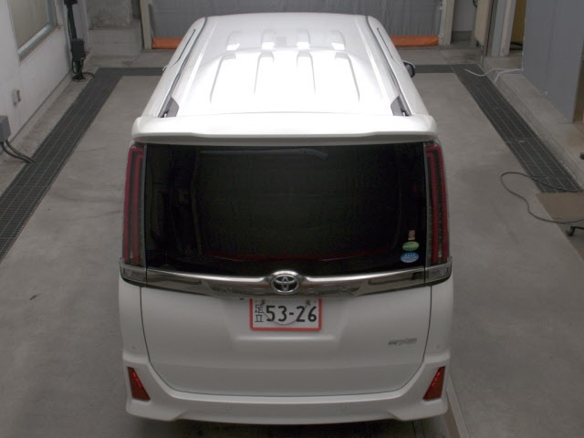 TOYOTA NOAH 2019