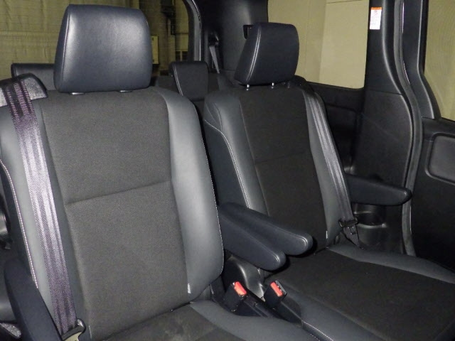 TOYOTA NOAH 2019