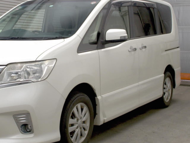 NISSAN SERENA 2012