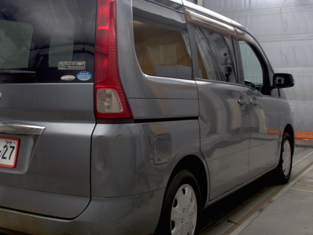 NISSAN SERENA 2009