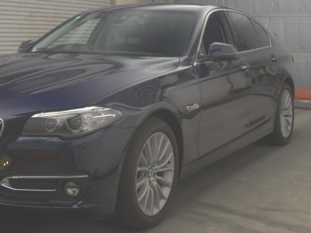 BMW 5 SERIES 2016