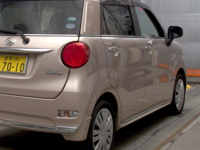 DAIHATSU CAST 2016