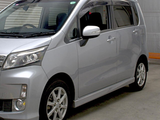 DAIHATSU MOVE 2013