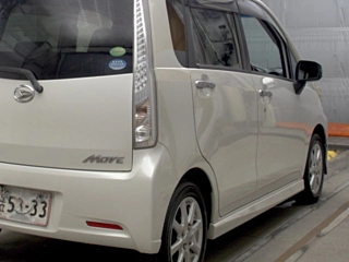 DAIHATSU MOVE 2013
