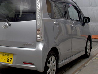 DAIHATSU MOVE 2013