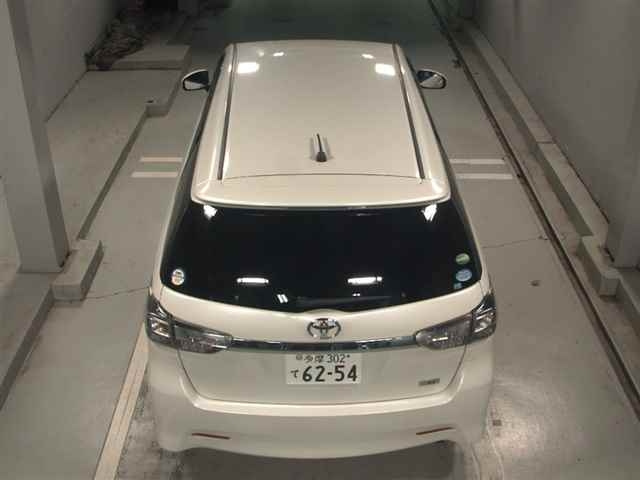 TOYOTA WISH 2012
