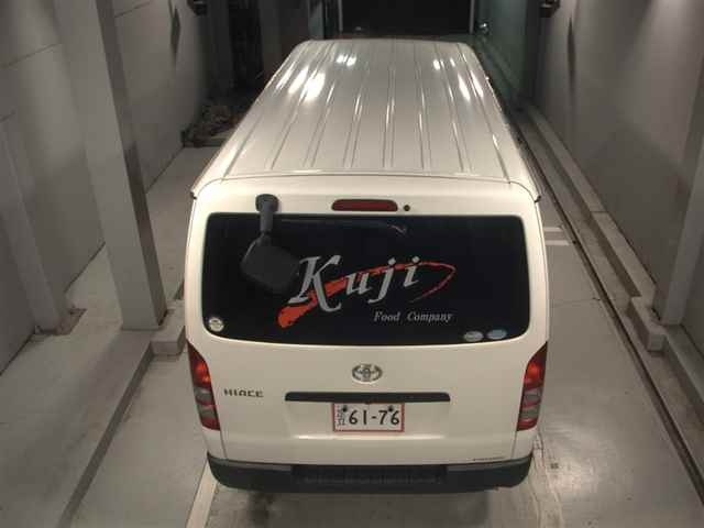 TOYOTA HIACE VAN 2013