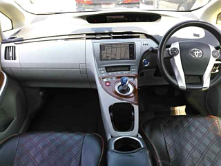 TOYOTA PRIUS 2012