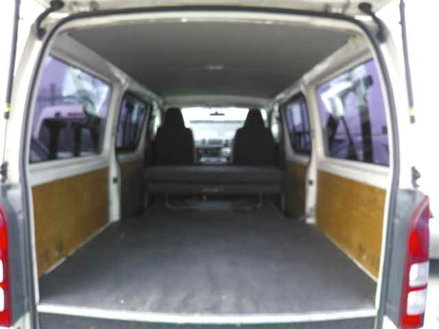 TOYOTA HIACE VAN 2013