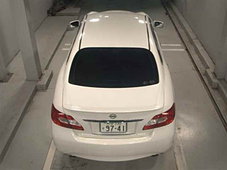 NISSAN FUGA 2012