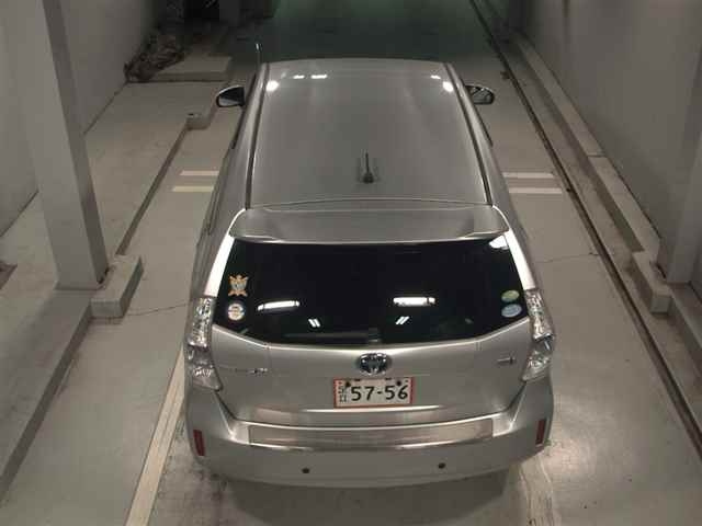 TOYOTA PRIUS ALPHA 2012