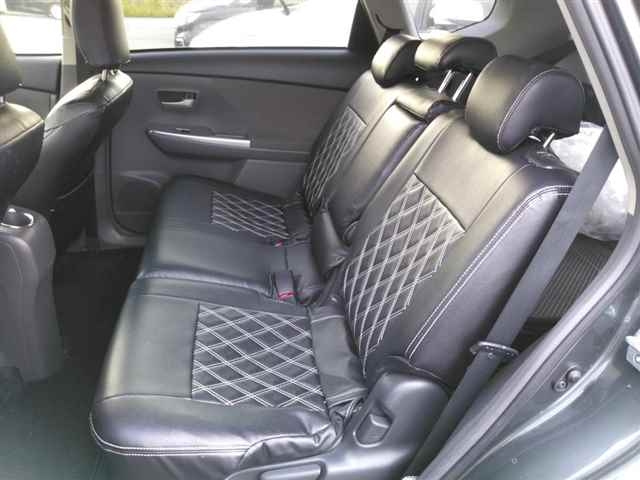 TOYOTA PRIUS ALPHA 2013
