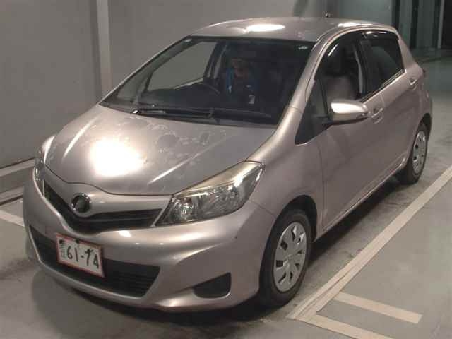 TOYOTA VITZ 2012