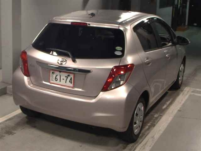 TOYOTA VITZ 2012