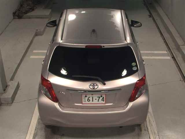 TOYOTA VITZ 2012