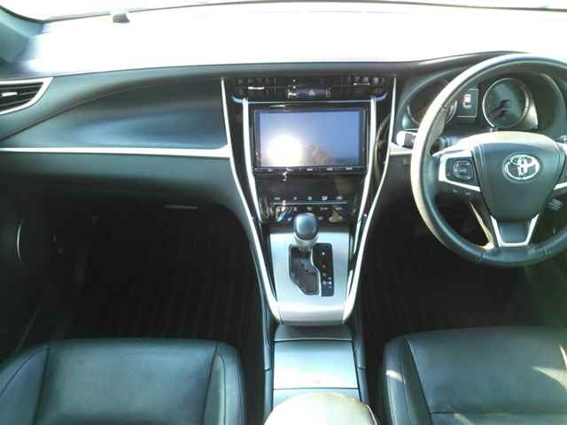 TOYOTA HARRIER 2017