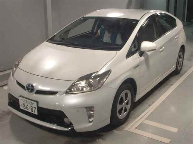 TOYOTA PRIUS 2015