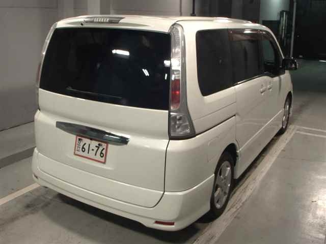 NISSAN SERENA 2010