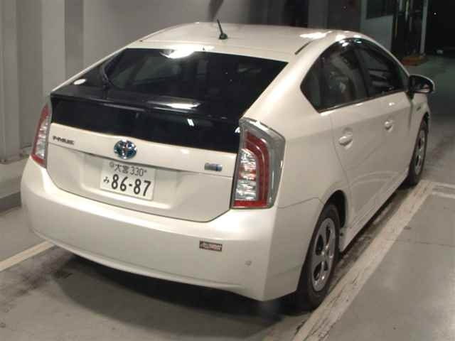 TOYOTA PRIUS 2015