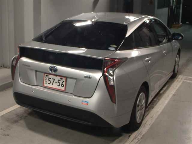 TOYOTA PRIUS 2018