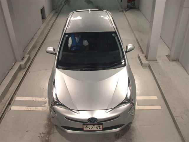 TOYOTA PRIUS 2018