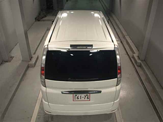 NISSAN SERENA 2010