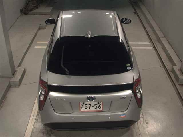 TOYOTA PRIUS 2018
