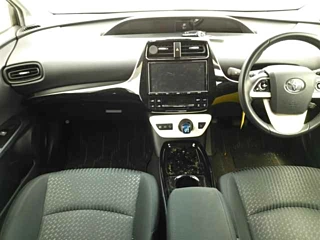 TOYOTA PRIUS 2018