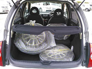 NISSAN MARCH 2010