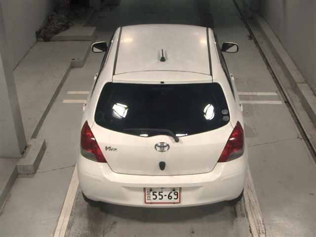 TOYOTA VITZ 2009