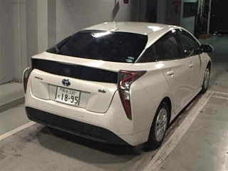 TOYOTA PRIUS 2017