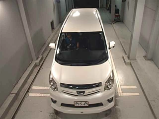 TOYOTA NOAH 2011