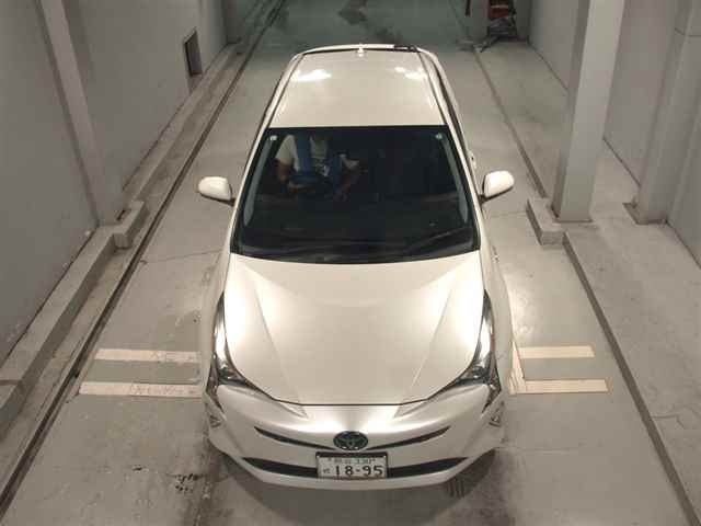 TOYOTA PRIUS 2017