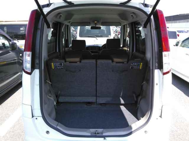 NISSAN ROOX 2012